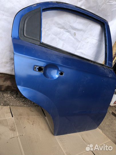 Задняя правая дверь Chevrolet Aveo T250