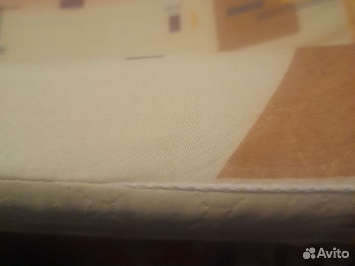 Матрас190х90х8см в хорошем состоянии.б /у