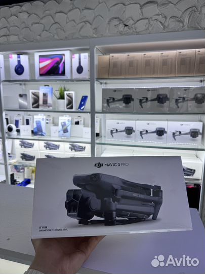 Квадрокоптер DJI mavic 3 pro (Only Drone )
