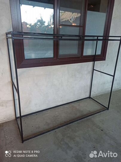 Вешалка для магазина или