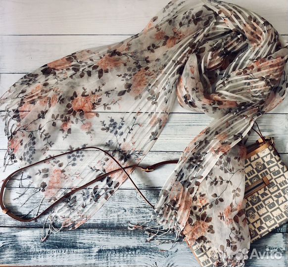 Шарфы платки палантины