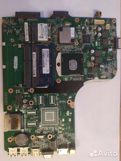 Ноутбук DNS MT50ll 1