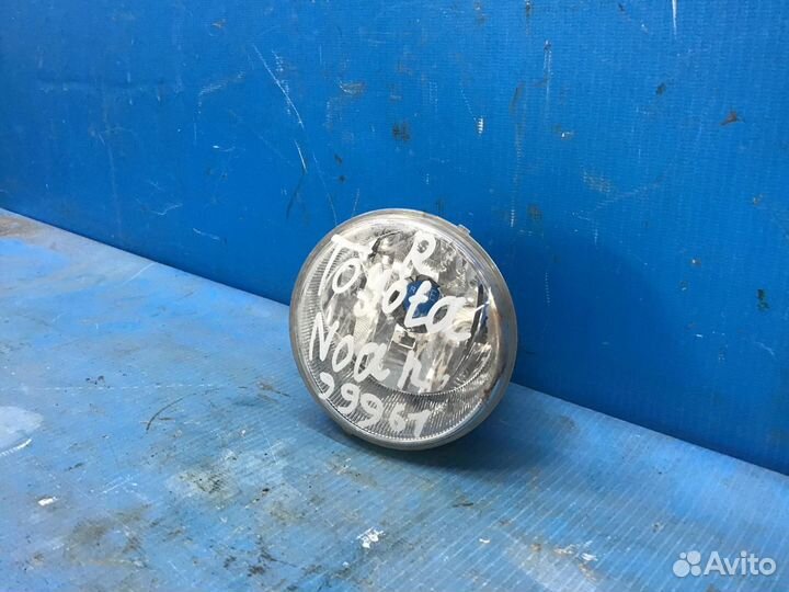 Фара противотуманная левая Toyota Land Cruiser (15