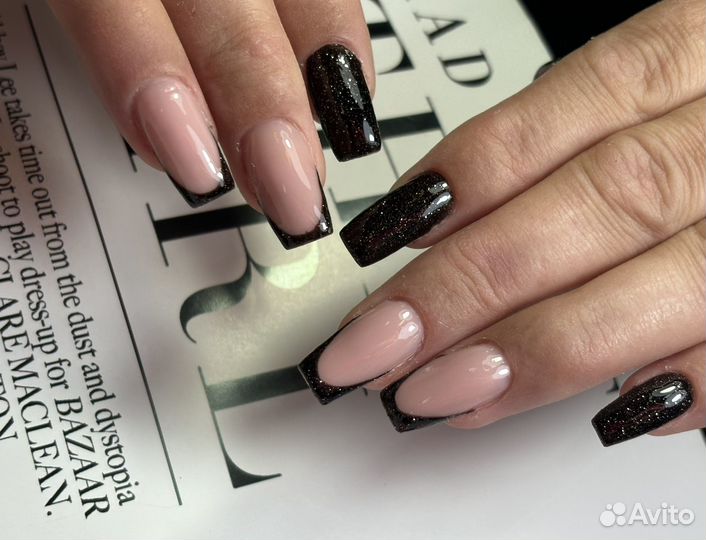 Модель на маникюр с покрытием и наращивание ногтей