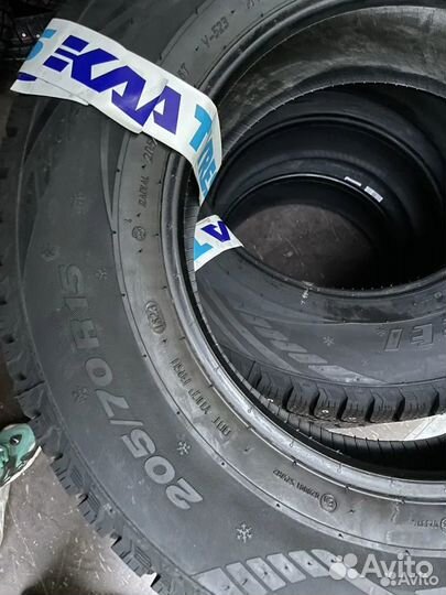 Viatti Bosco Nordico V-523 205/70 R15 96T