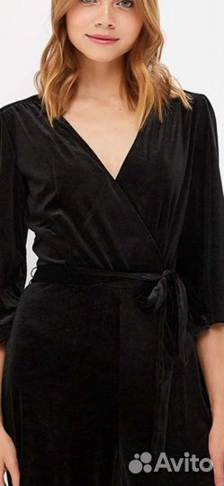 Велюровый комбинезон