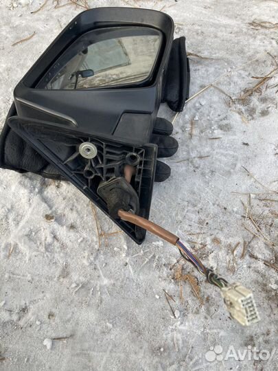 Зеркало в сборе на Субару Форестер