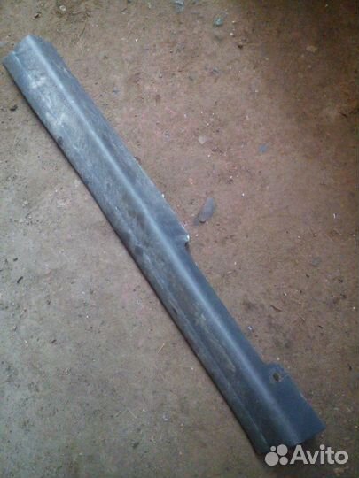 Накладка порога передняя левая Hyundai Elantra 200