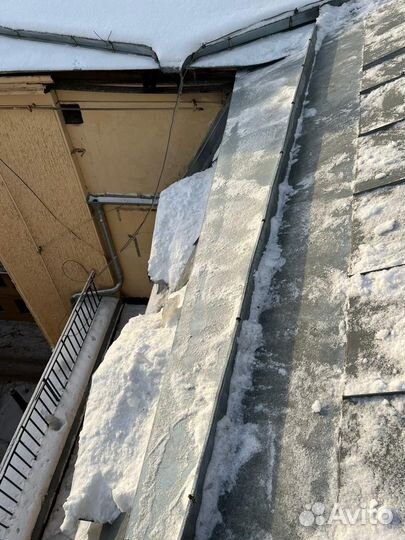 Уборка снега с крыш