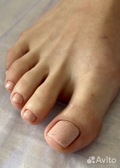 Маникюр, педикюр, покрытие гель-лак