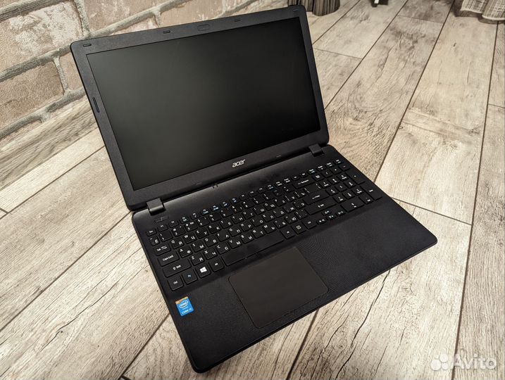Отличный ноутбук Acer i3-5005U/240 SSD/8 RAM