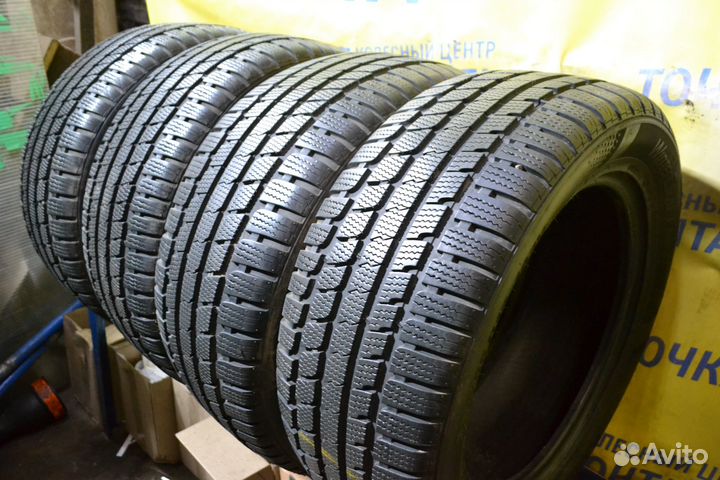 Kumho WinterCraft KW27 235/55 R17