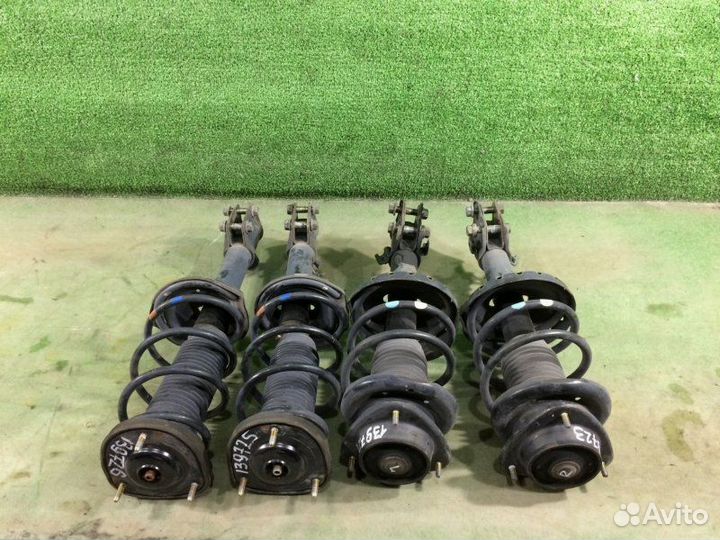 Стойка подвески передняя левая Subaru Impreza GG3