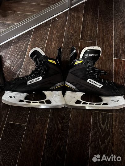 Коньки хоккейные профессиональные бауер