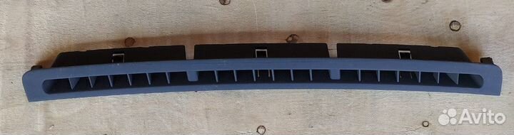 Воздуховод лобового стекла правый 973554H900