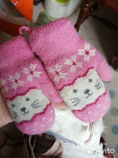 Варежки и шарф