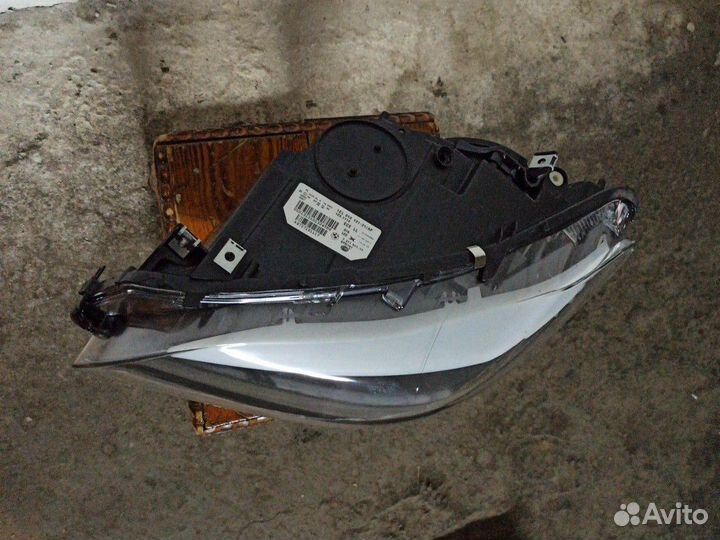 Фара BMW F10 F11 Би-ксенон 2009г - 2013г