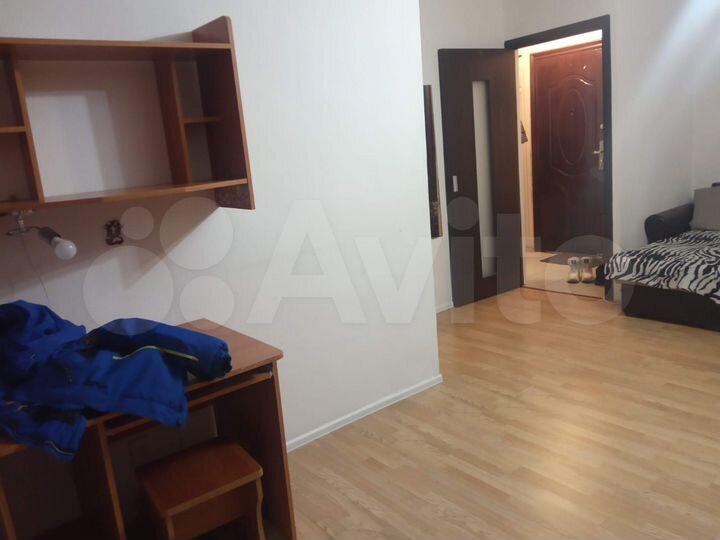 2-к. квартира, 42 м², 3/5 эт.