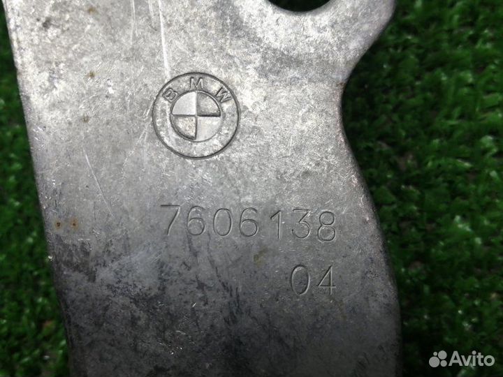 Кронштейн Bmw X4 F26 N20 2017