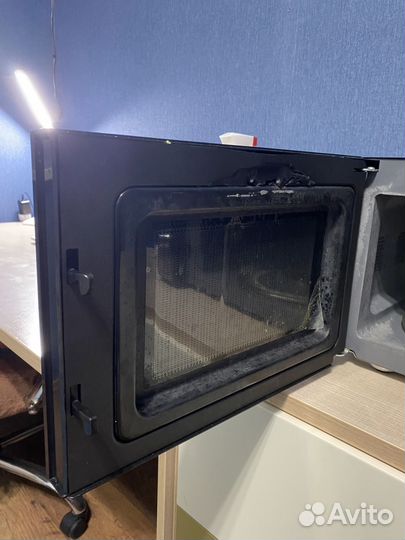 Микроволновая печь