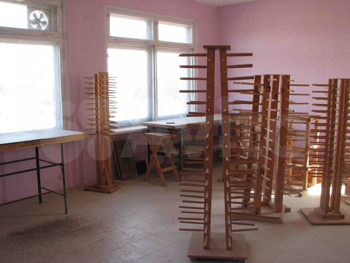 Помещение свободного назначения, 920 м²