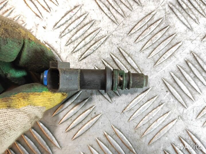 Форсунка двигателя Jaguar S-type 1999 2008