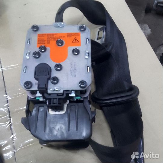 Ремень безопасности левый Audi A4 B8 2014г