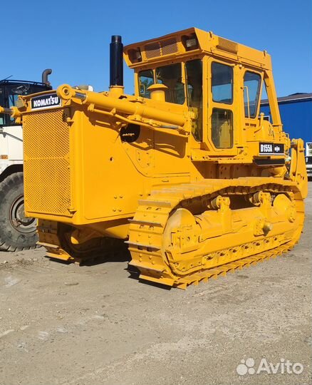 Komatsu D155A-1, 1996