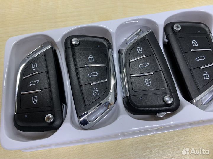 Ключ автомобильный универсальный