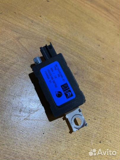 Усилитель антенны Peugeot 208 хетчбек 1.6 VTI 16V