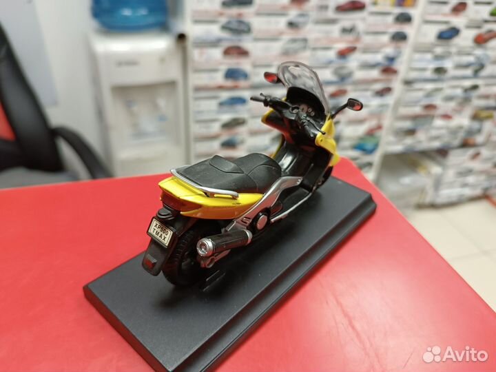 Yamaha XP500 tmax 1:18 Welly