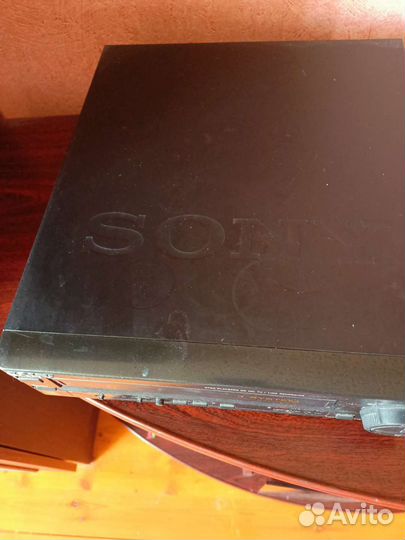 Видеомагнитофон