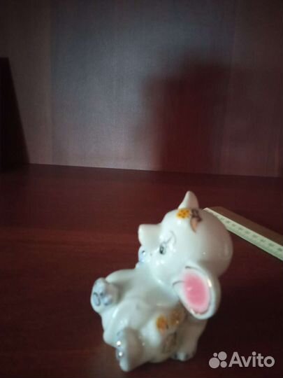 Фарфоровые статуэтки