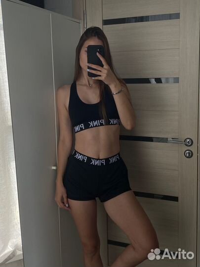 Спортивный комплект шорты и топ