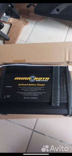 Аккумуляторы Deka dc31dt 2 шт и зарядка minn Kota