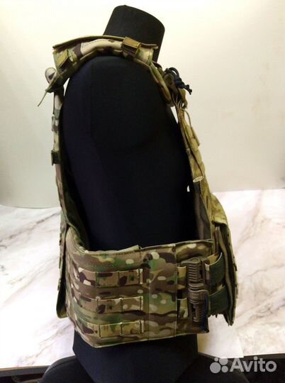 Бронежилет (плитник, плитоносец)