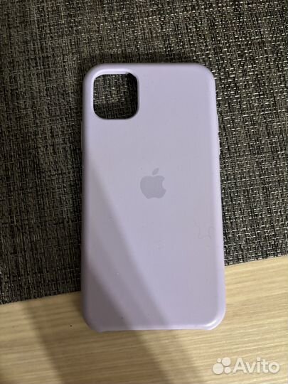 Чехлы iPhone 11