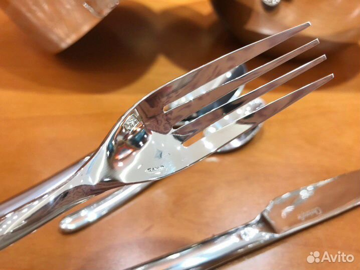 Приборы яйцо Dior christofle