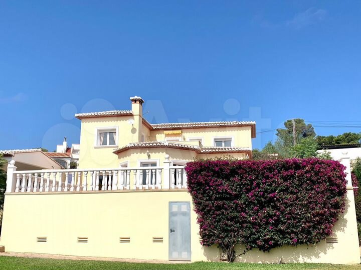 Дом 250 м² на участке 1100 м² (Испания)