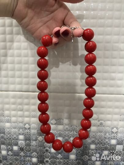 Бусы красные крупные