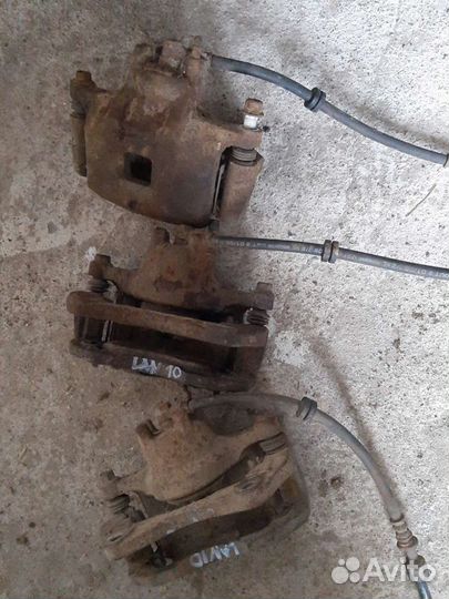 Суппорт передний Mitsubishi Lancer 10