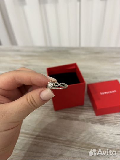 Серебряное кольцо