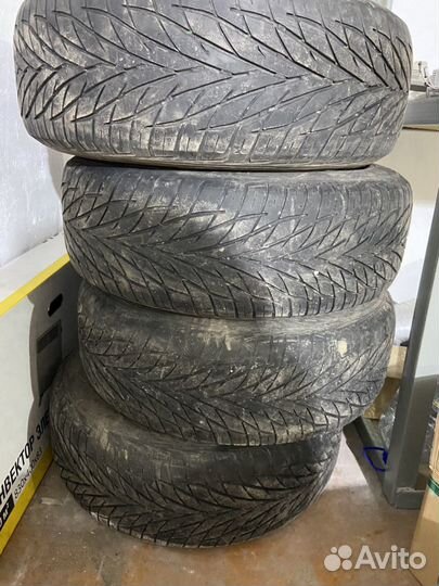 Toyo Proxes S/T 235/65 R17