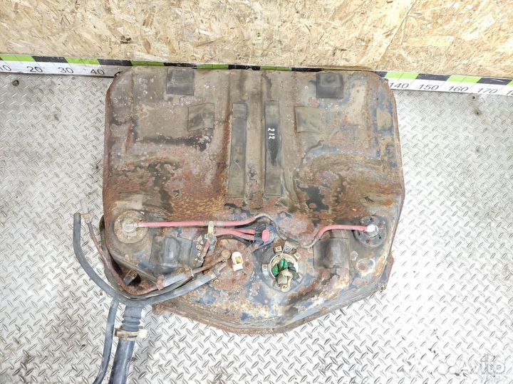 Бак топливный Honda Legend 1991-1996