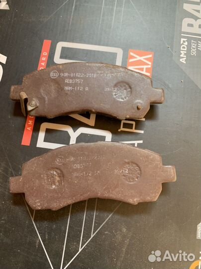 Тормозные колодки передние Subaru impreza