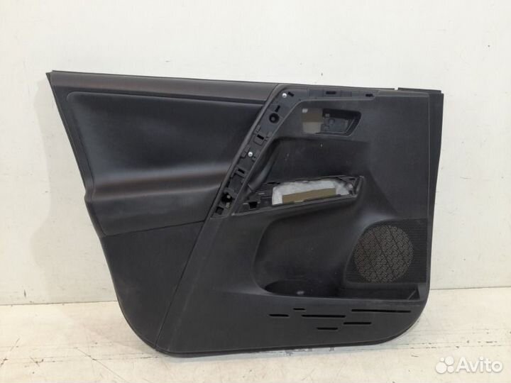 Обшивка двери передняя левая Toyota Rav4 40