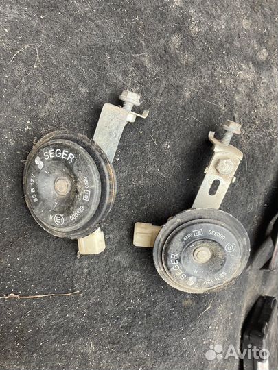 Звуковой сигнал Renault logan LADA largus