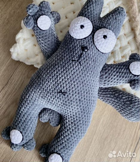 Вязаная игрушка ручной работы автокот Саймон