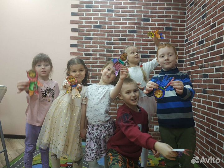 Преподаватель английского языка