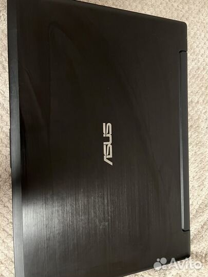 Ноутбук asus